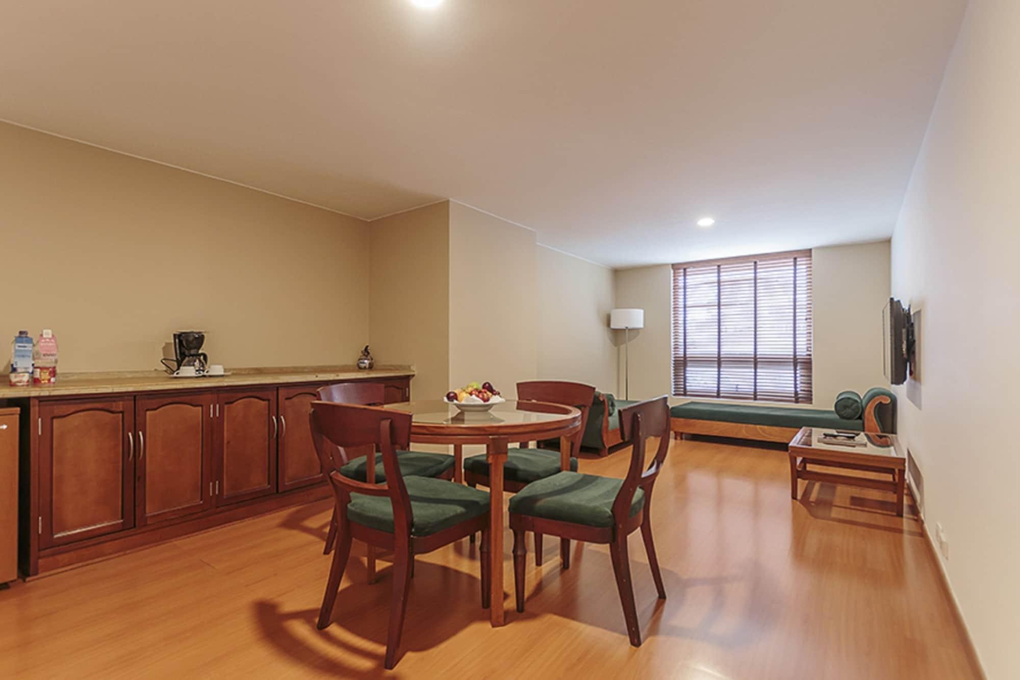 Hotel Estelar Suites Jones ボゴタ エクステリア 写真