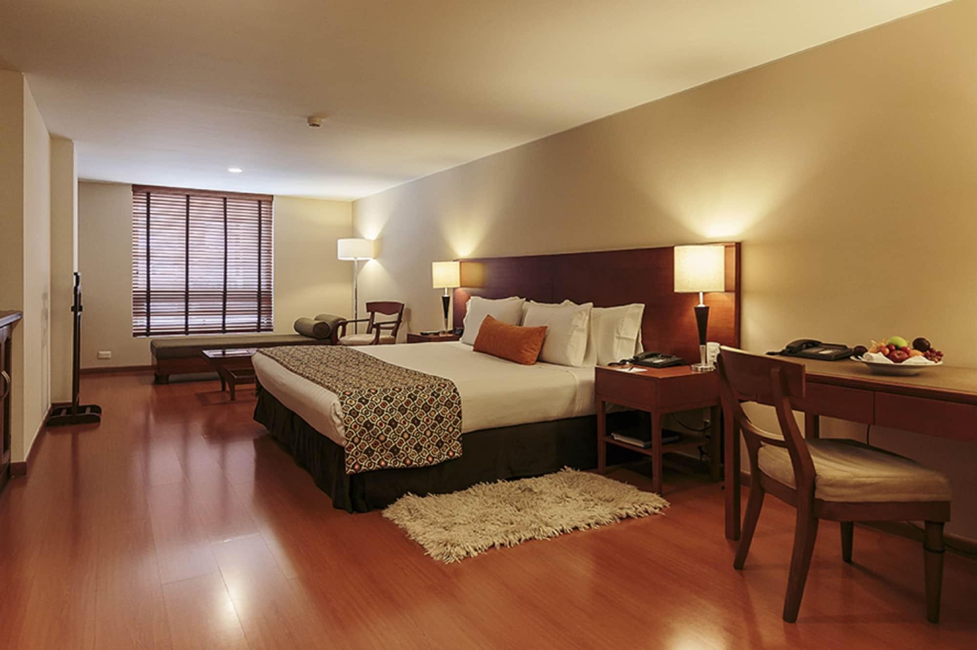 Hotel Estelar Suites Jones ボゴタ エクステリア 写真