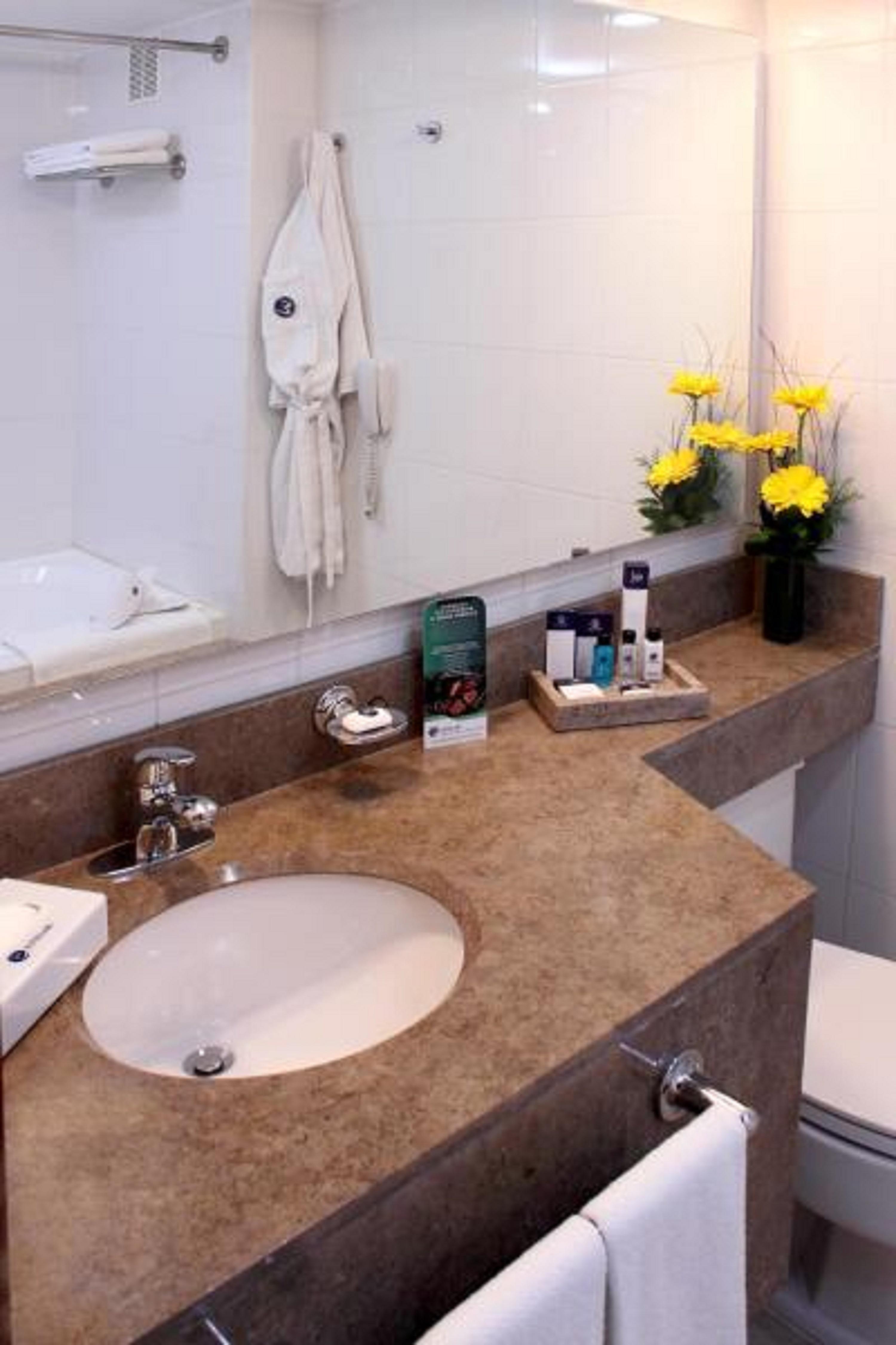 Hotel Estelar Suites Jones ボゴタ エクステリア 写真