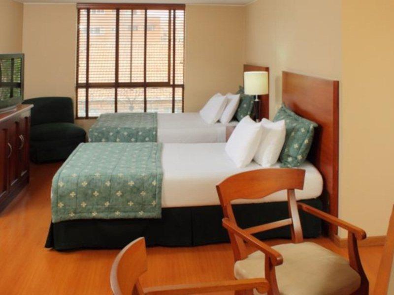Hotel Estelar Suites Jones ボゴタ エクステリア 写真