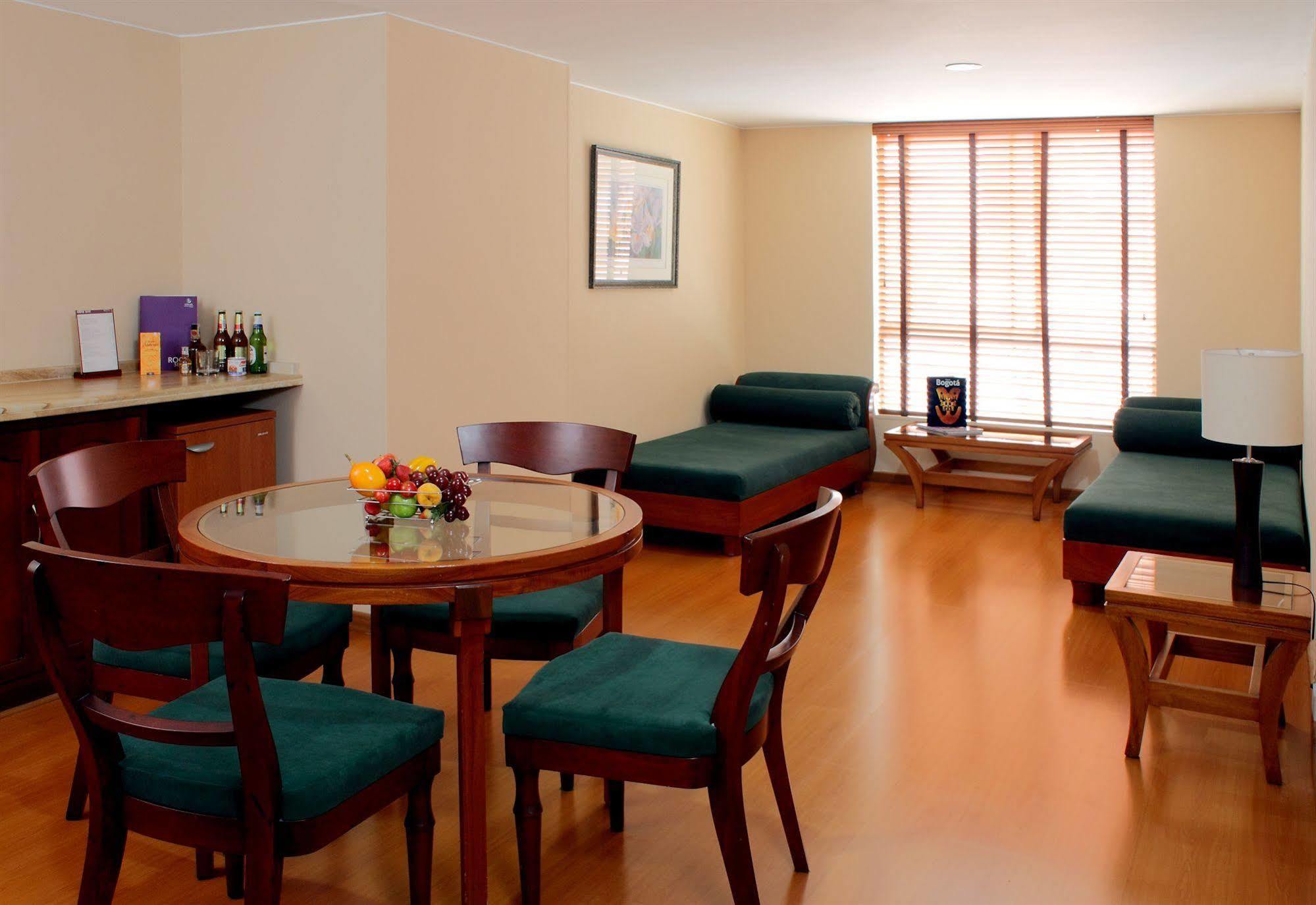Hotel Estelar Suites Jones ボゴタ 部屋 写真